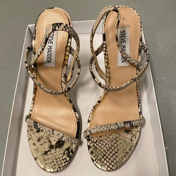 Steve Madden Gabriella Gold Snake - Picture 8 of 11